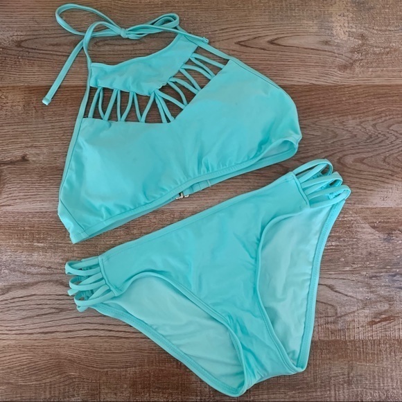 NWOT Mossimo 2PC Swimsuit - Picture 1 of 6